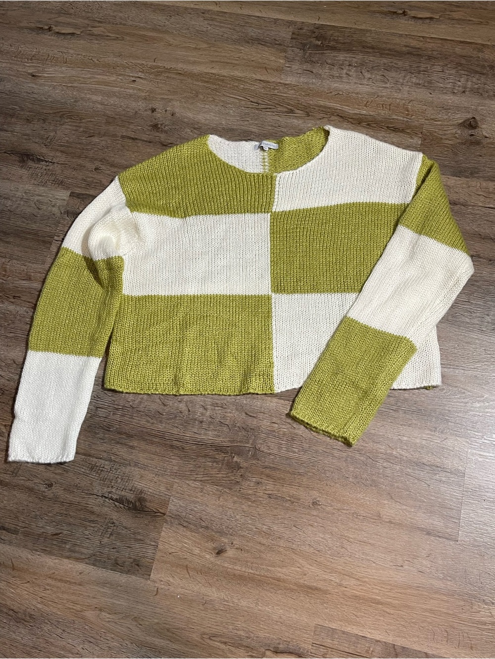 Checkerboard Cropped Crewneck Sweater - Cream & Olive Green